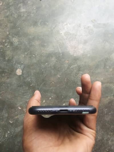 Apple iPhone SE