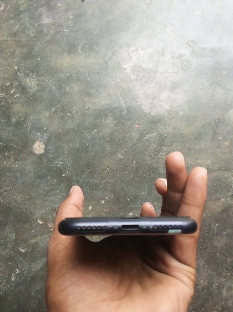 Apple iPhone SE 0