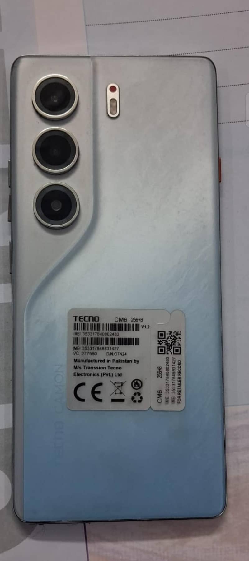 Tecno camon 40 pro 4