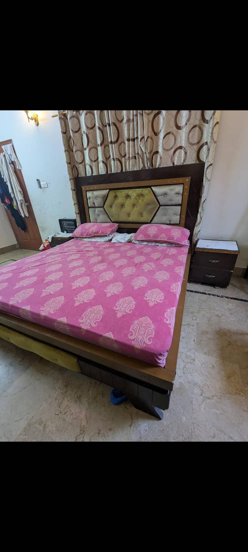 ful bed set. 1