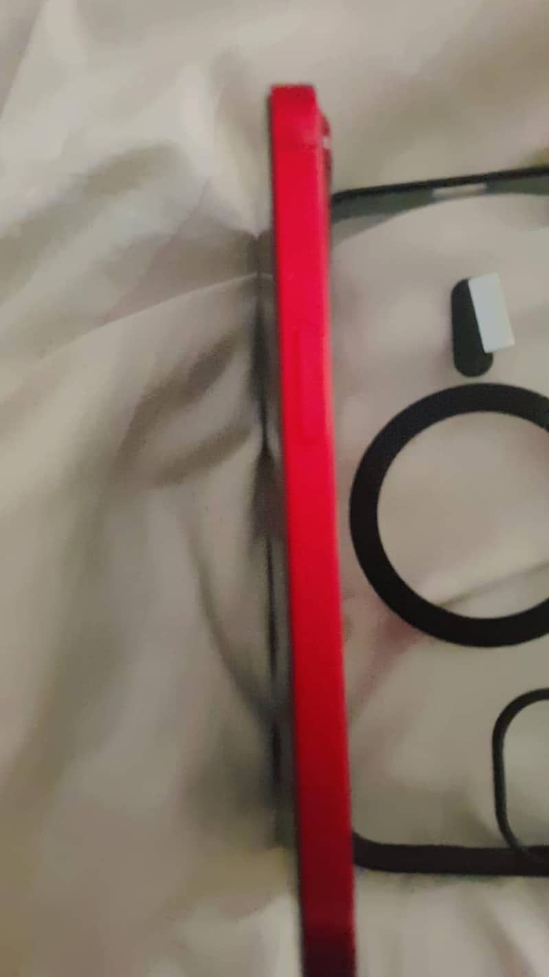 Apple iPhone 13 0