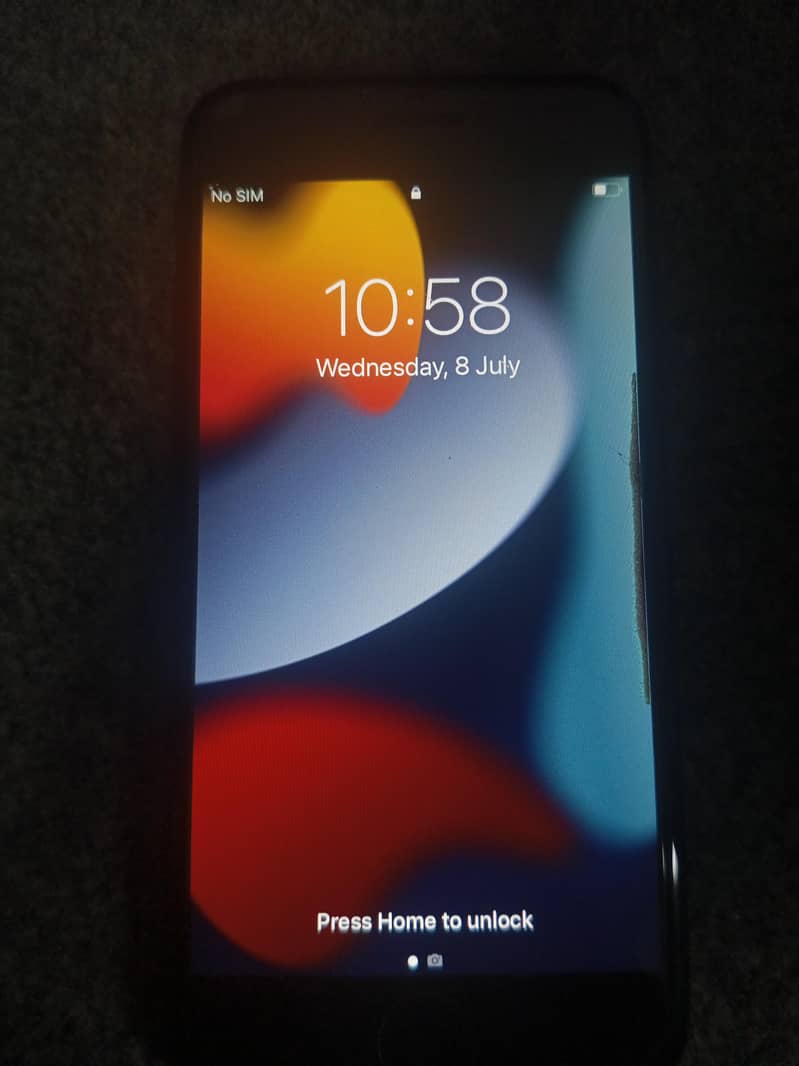 Apple iPhone 7 0