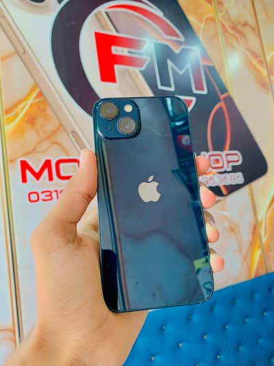 Apple iPhone 13