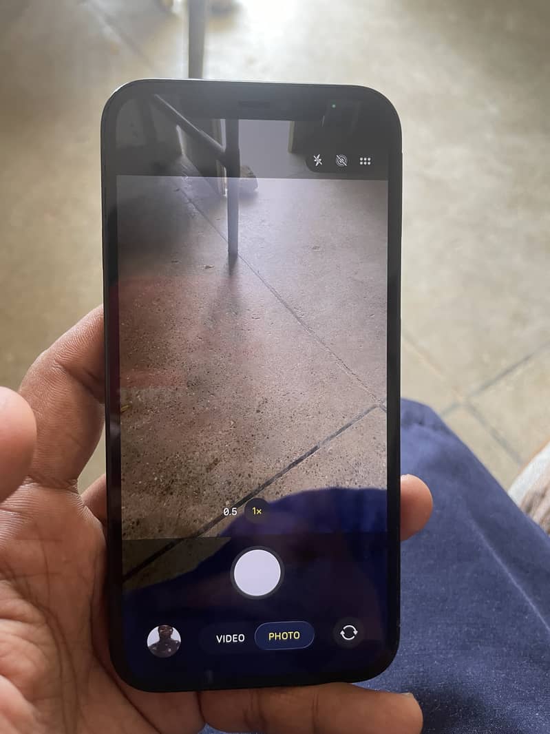 Apple iPhone 12 6
