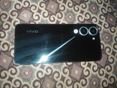vivoy04