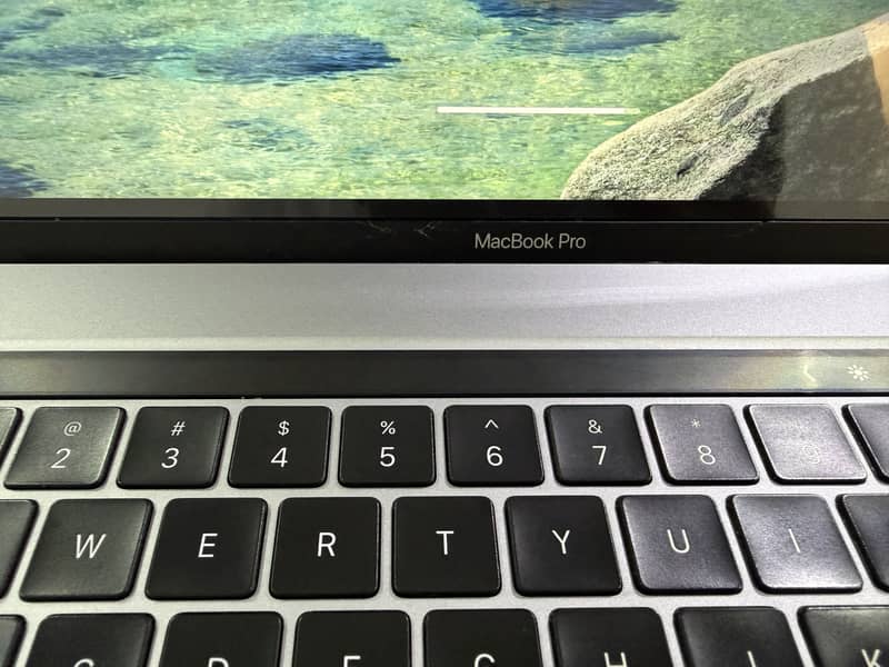 MacBook 2019 6