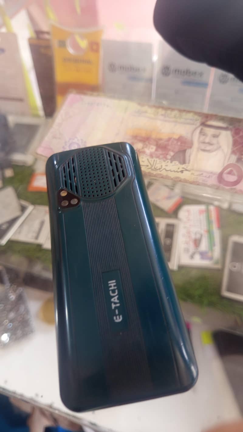 E-Tachi E40i 2