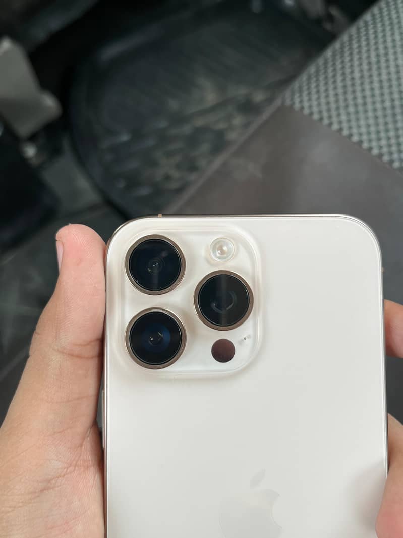 Iphone 16 pro max 7