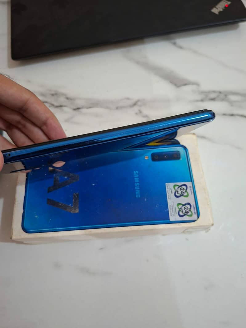 Samsung Mobile A7 4