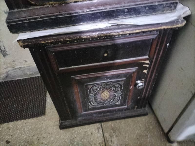 side tables 0