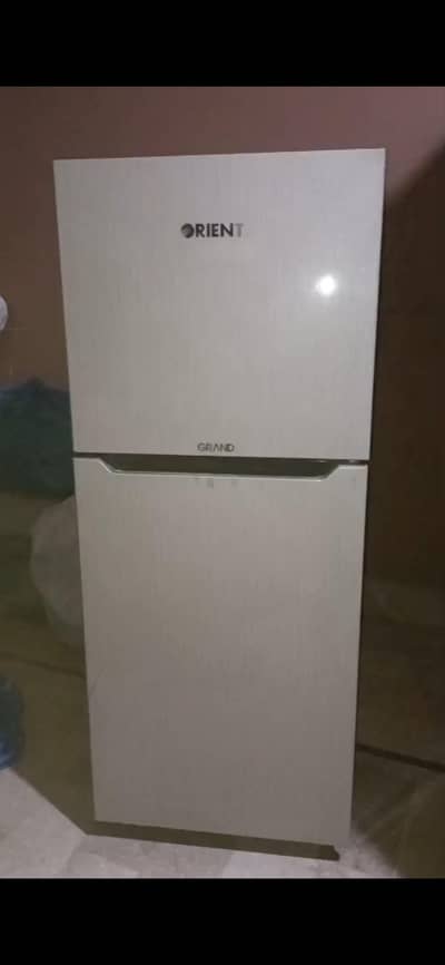Orient Grand Refrigerator Model 205 Grand