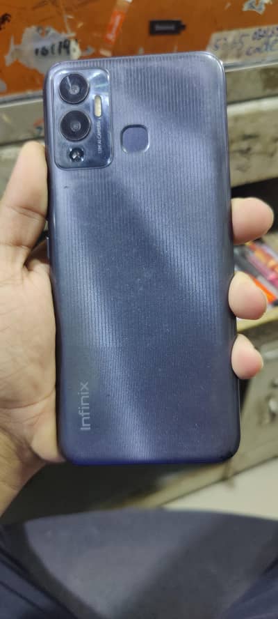 Infinix Hot 12 Play