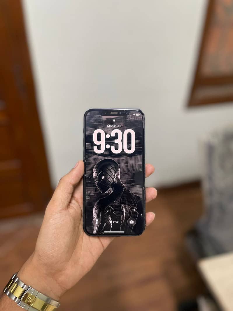 Apple iPhone 12 0