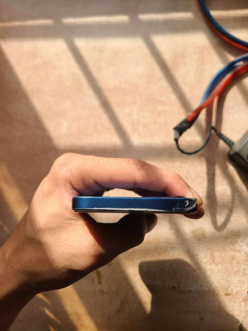 Apple iPhone 12 1