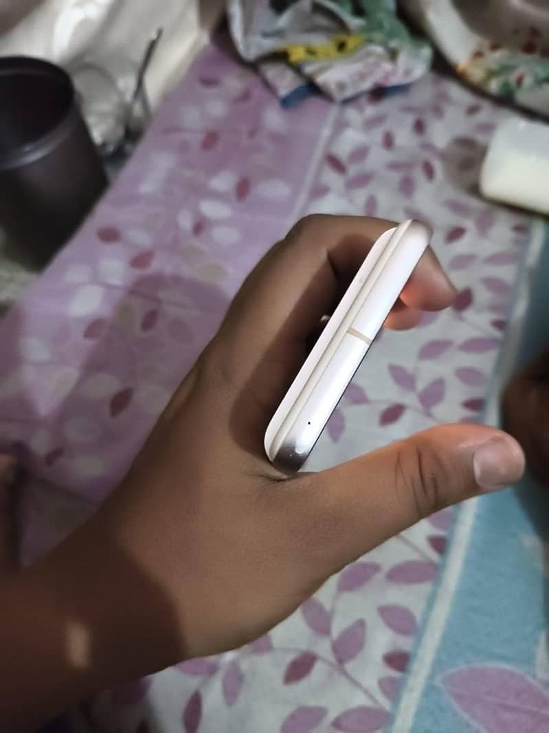 Google Pixel 8 1