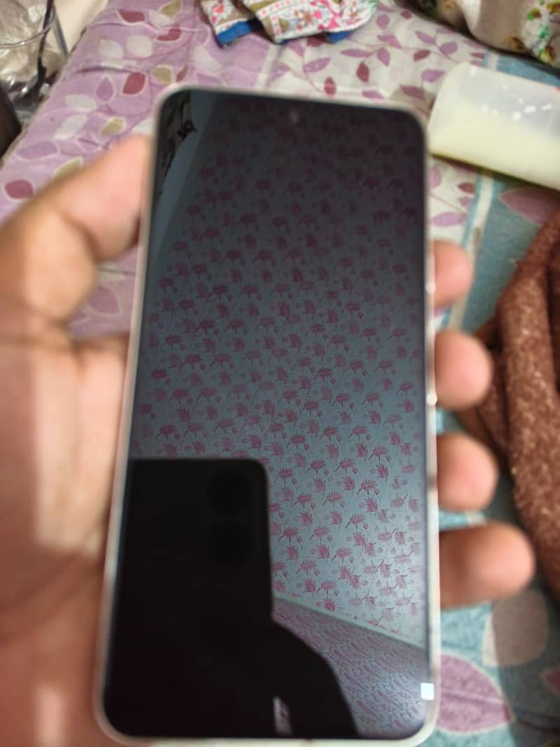 Google Pixel 8 2