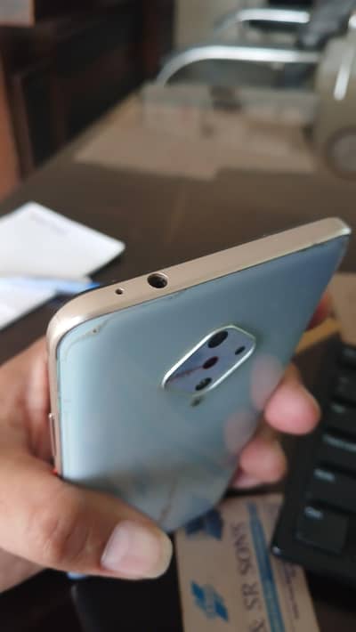 Vivo Y51