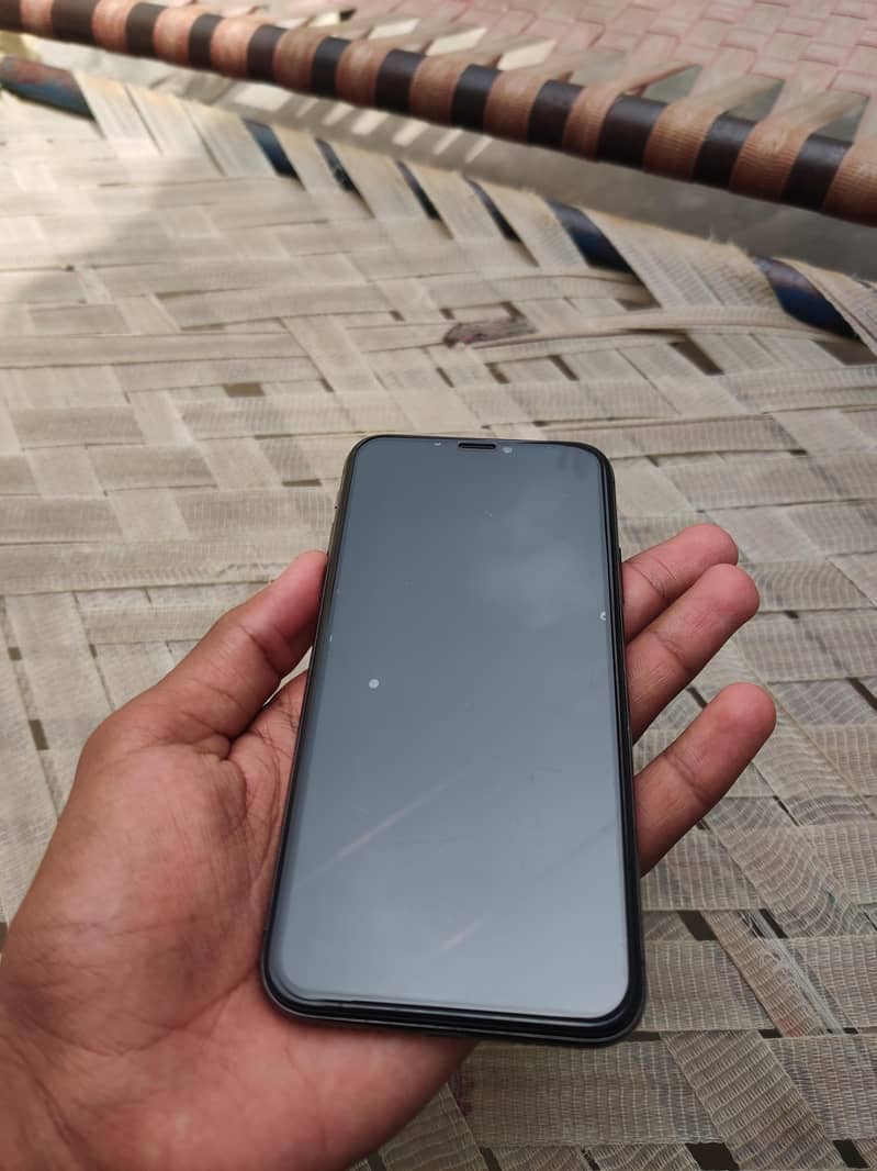 Apple iPhone X 6