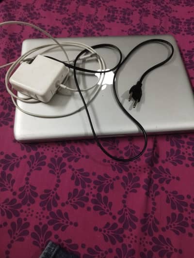 Apple MacBook Pro i5