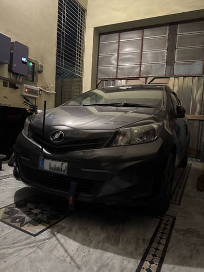 Toyota Vitz 2016