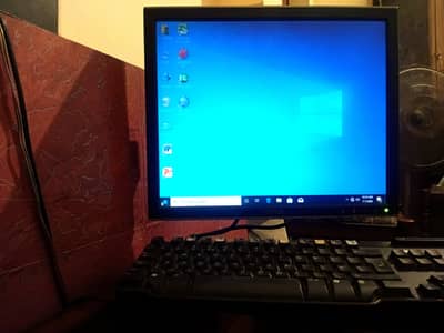 Dell OptiPlex 780 Full PC Set Core 2 Duo 2GB RAM 17" LCD