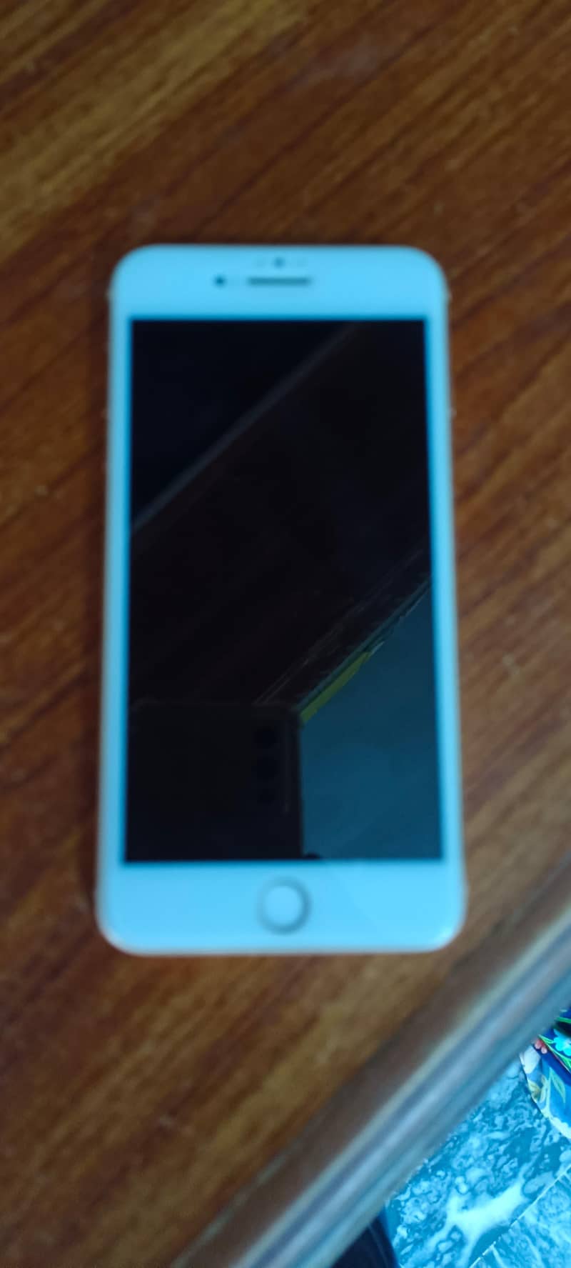 Apple iPhone 8 Plus 1