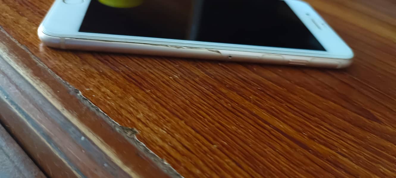 Apple iPhone 8 Plus 2
