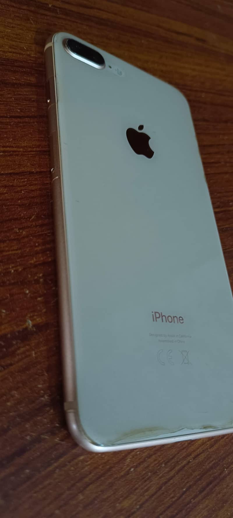 Apple iPhone 8 Plus 3