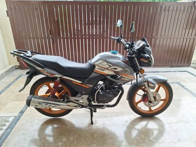 Neat and clean cb 150f for urgent sale