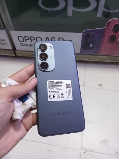 Tecno Spark 40 pro plus 8/256