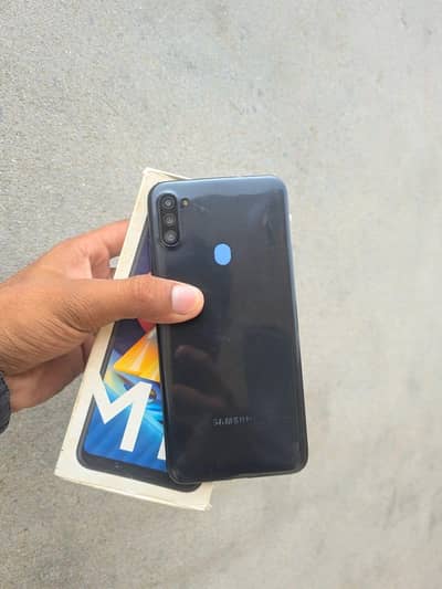 Samsung Mobile M11