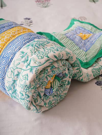 Quilting pillow . روئی Pasham acrylic .