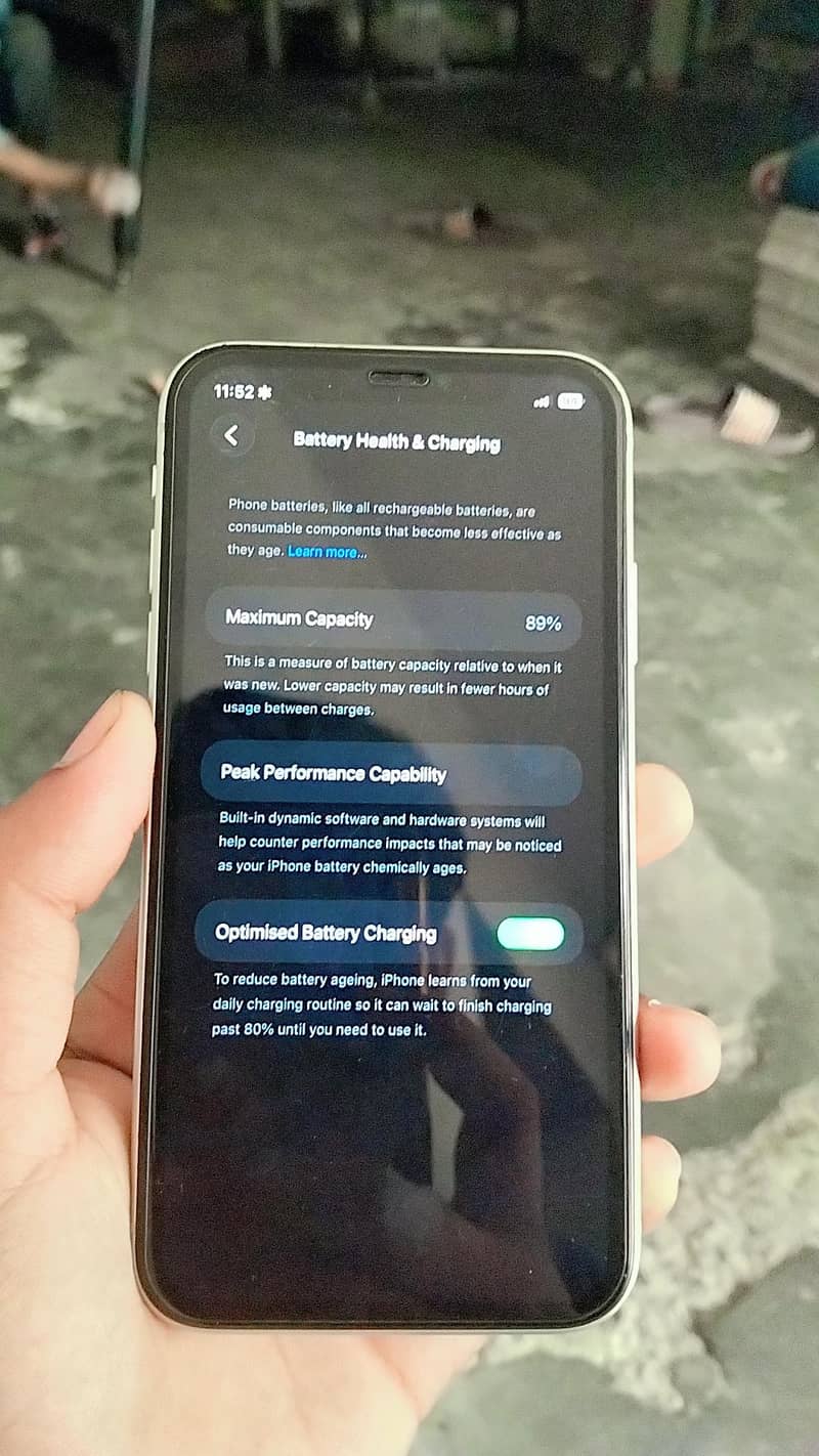 Apple iPhone 11 3