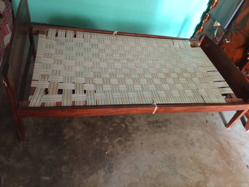 Single bed 2 0