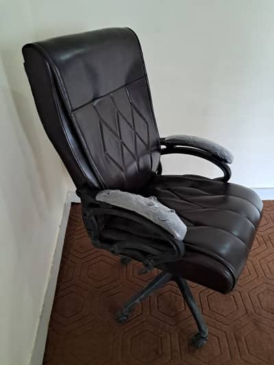 Office executive chair brand new