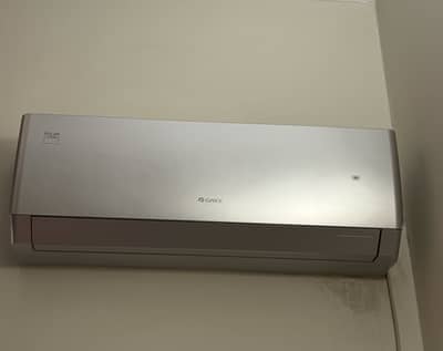 Gree 1 Ton Brand New AC