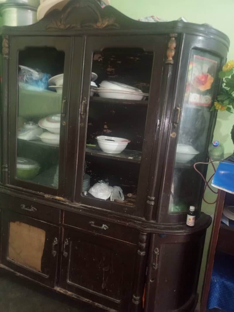 Show case wardrobe 2