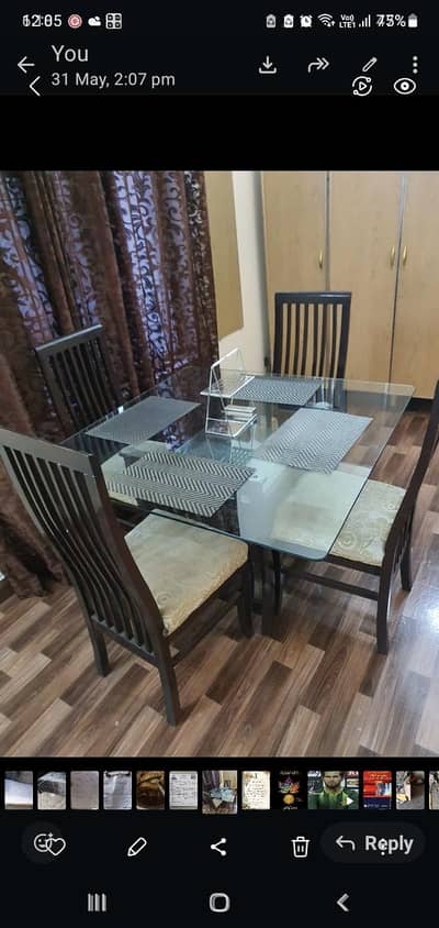 Dinning Table 4 chairs