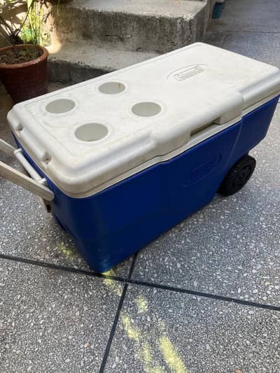 Ice box new condition for sale 10 in 10 03420582166 whattapp