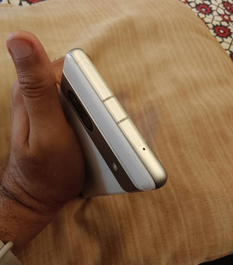 Google Pixel 7a 6