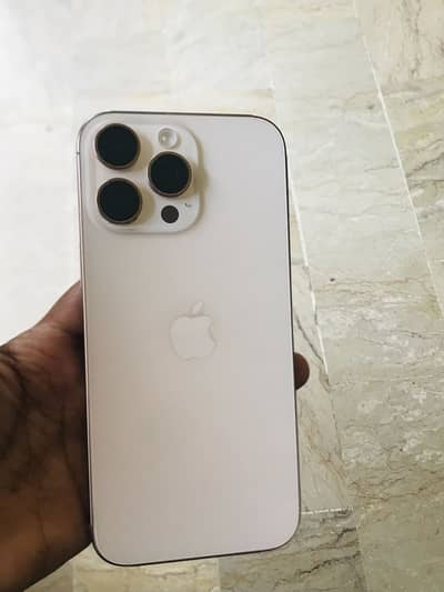 Apple iPhone 16 Pro Max