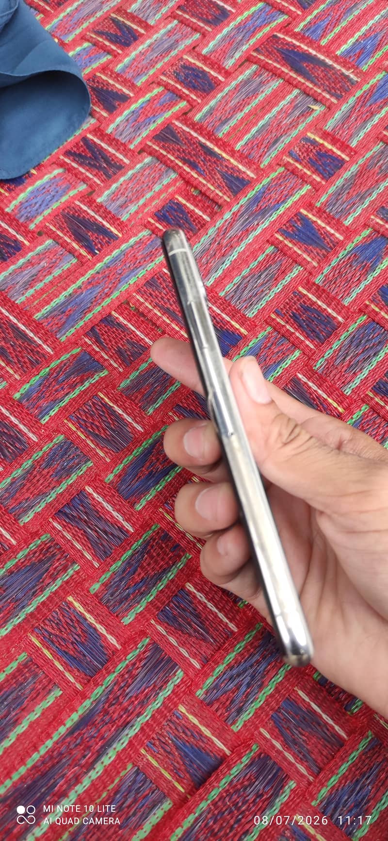 Apple iPhone X 4