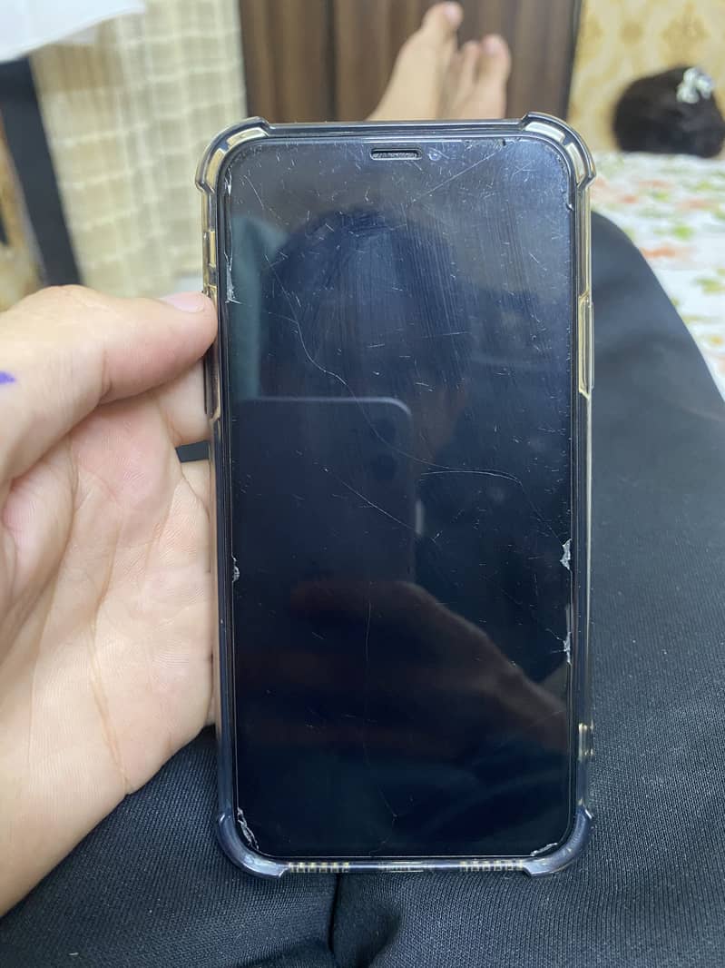 Apple iPhone X 6