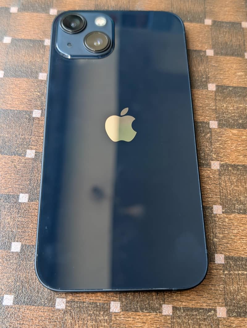 Apple iPhone 13 0