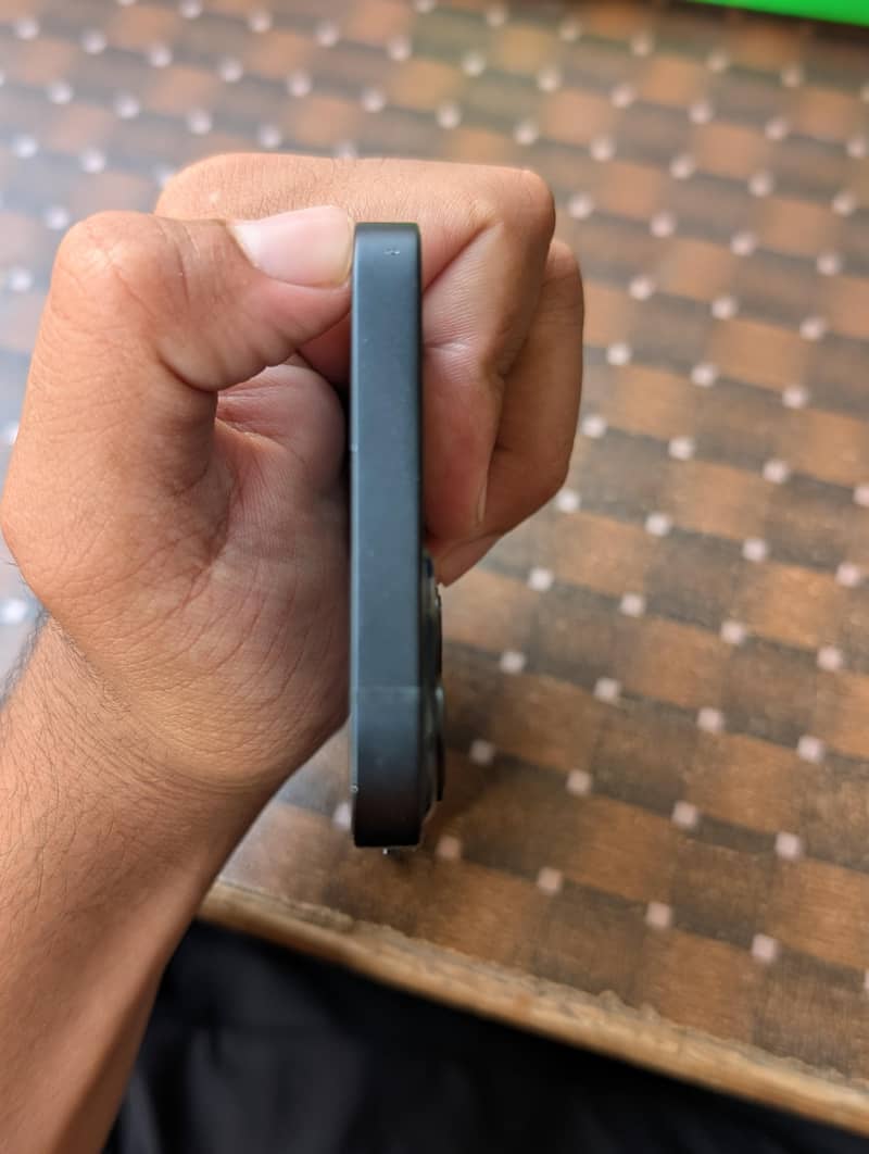 Apple iPhone 13 3