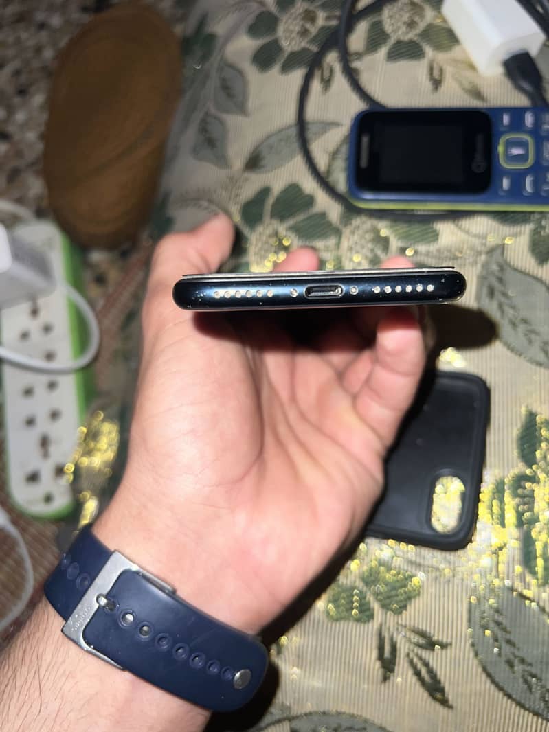 Apple iPhone SE 7