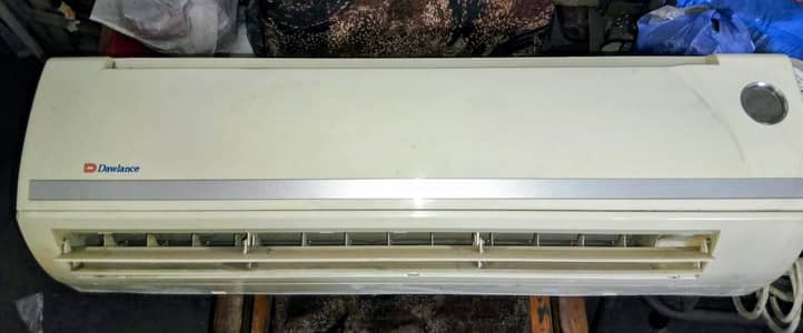DAWLANCE 1.5 TON NON INVERTOR AC HOME USED FOR SALE