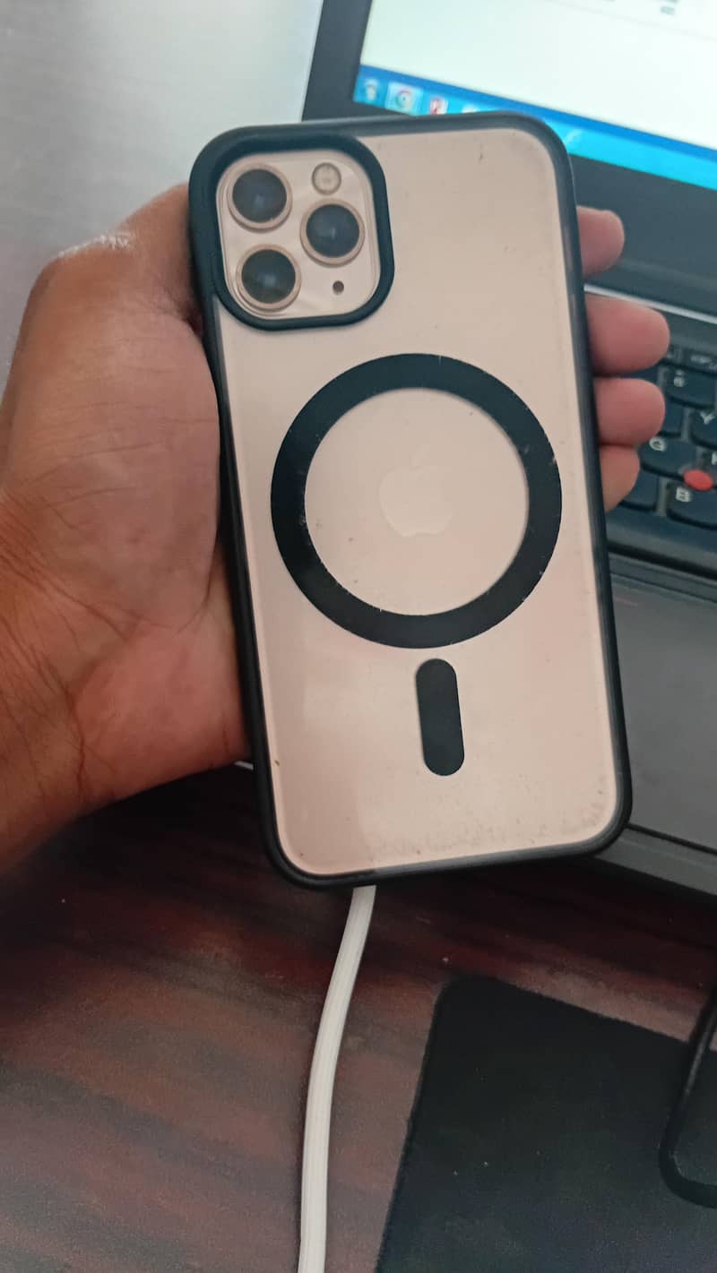 IPHONE 11 PRO 0