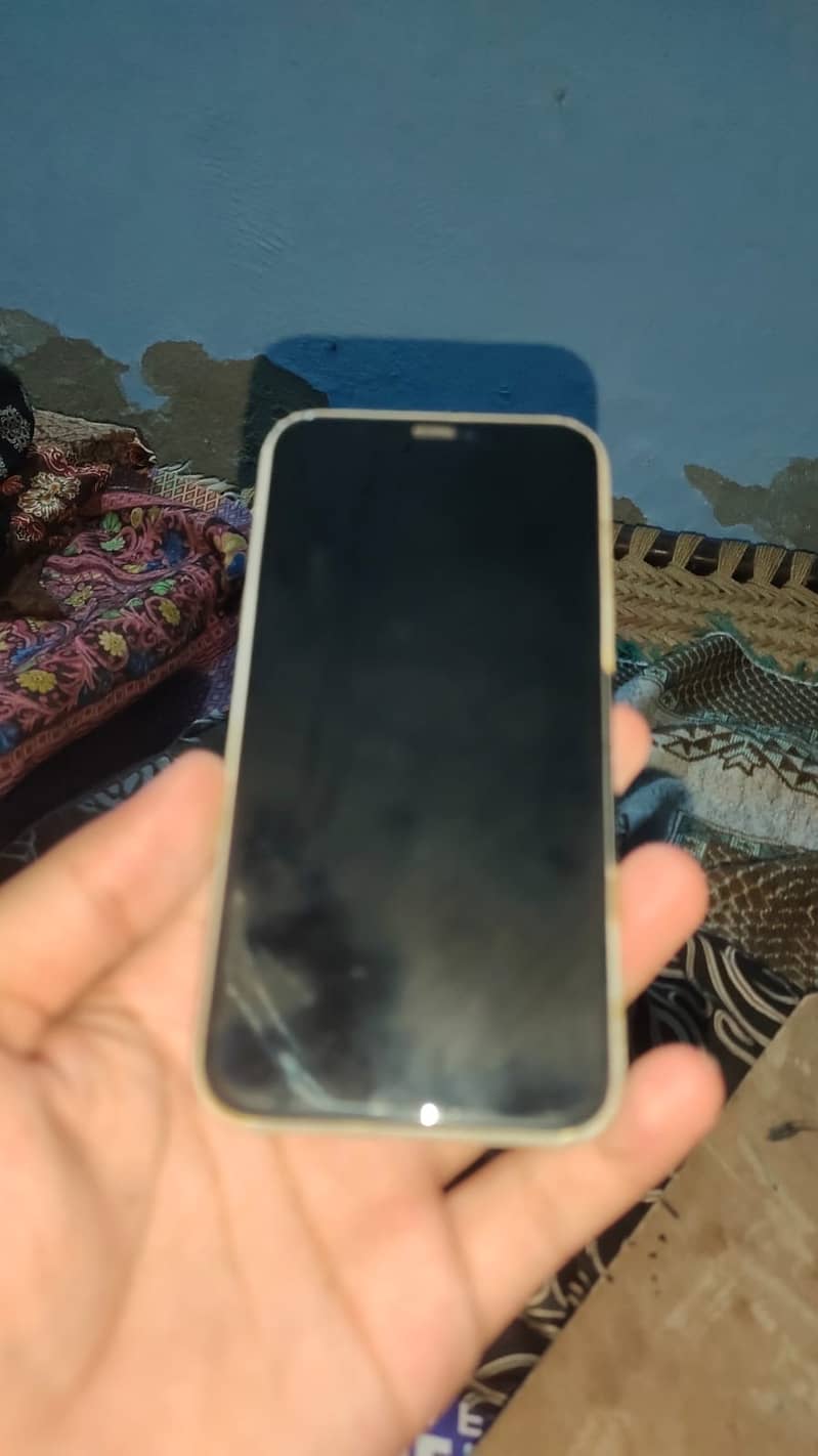 Apple iPhone 11 5