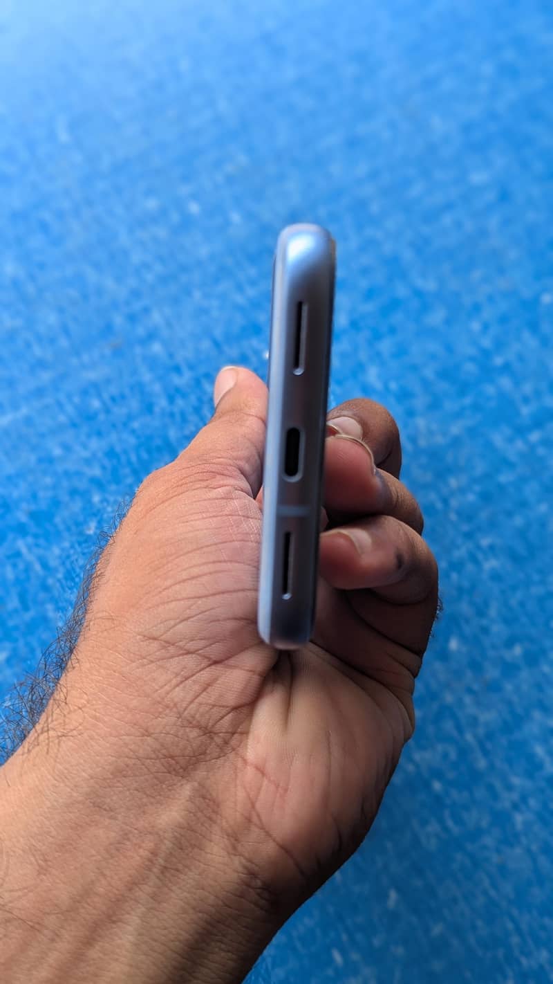 Google Pixel 8a 3